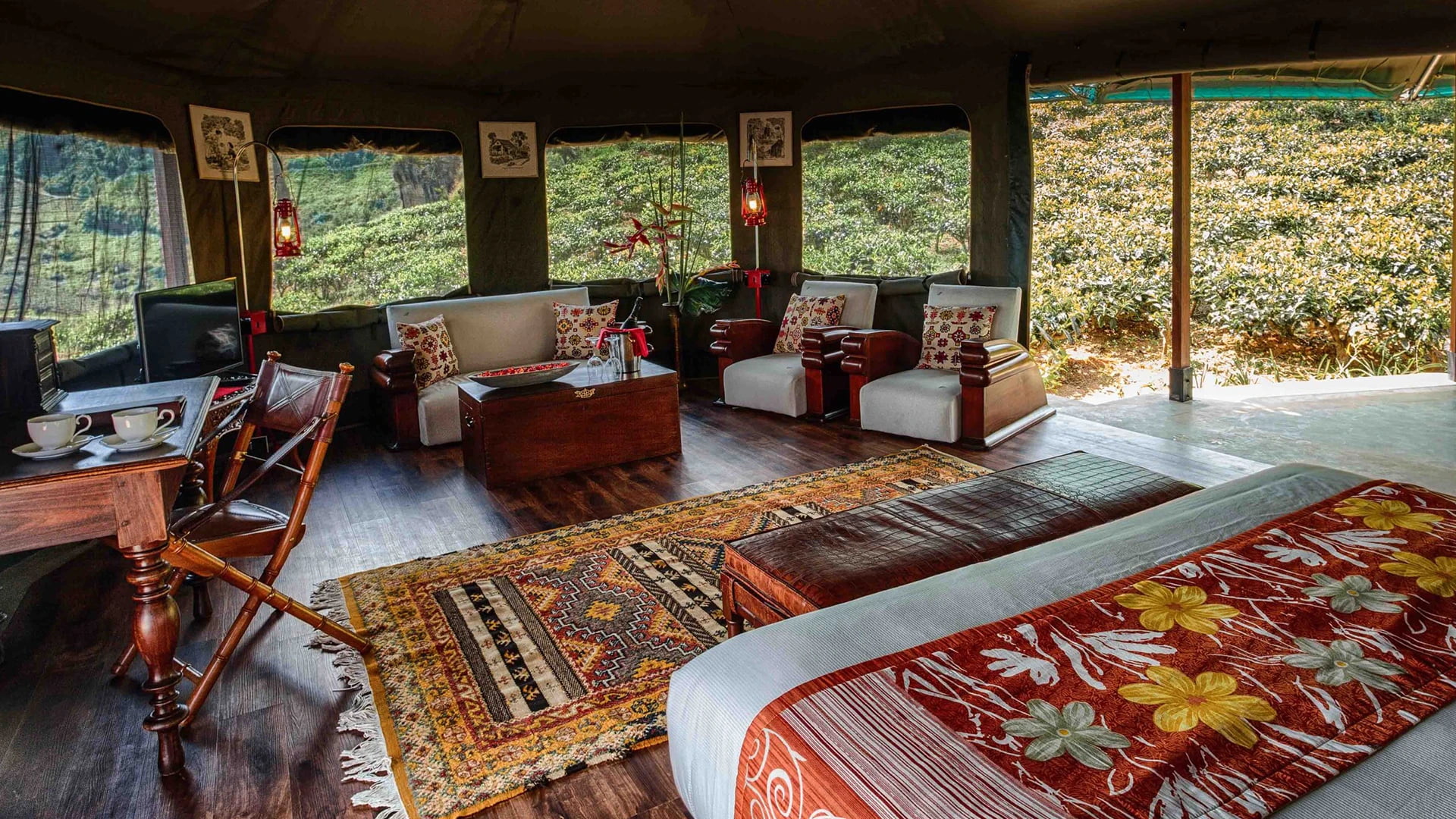 Honeymoon Suite
