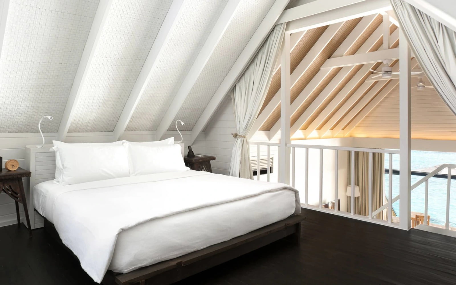 Dhoni Loft Villa