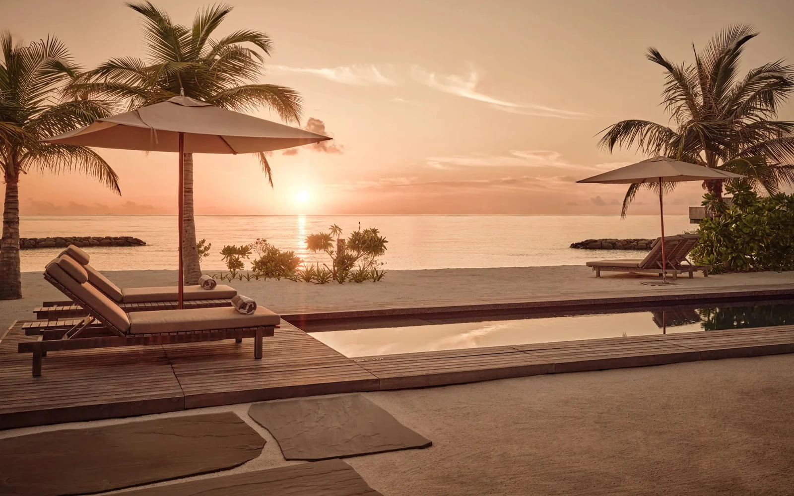 One Bedroom Sunset Beach Pool Villa