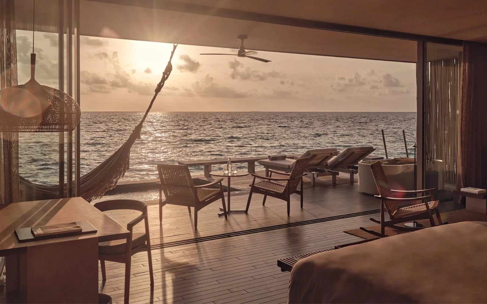 One Bedroom Sunset Water Pool Villa