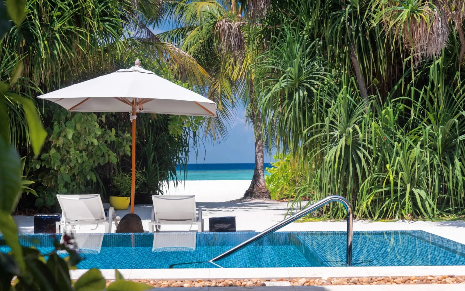Deluxe Beach Pool Villa