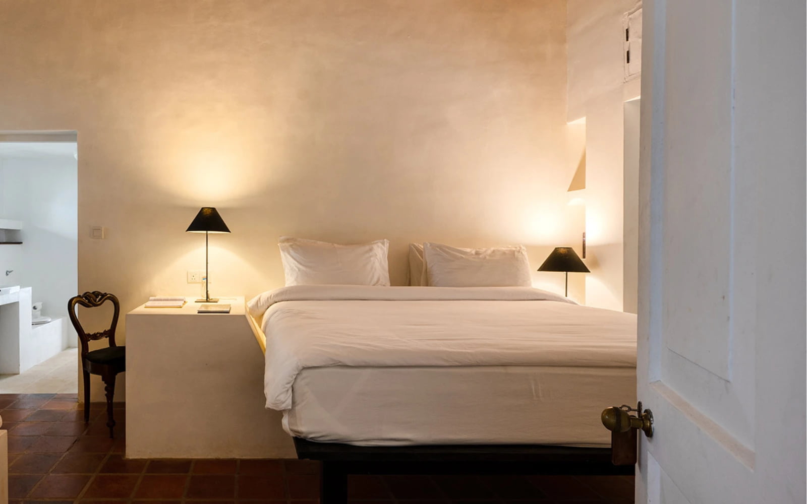 No. 5 Guest Suite