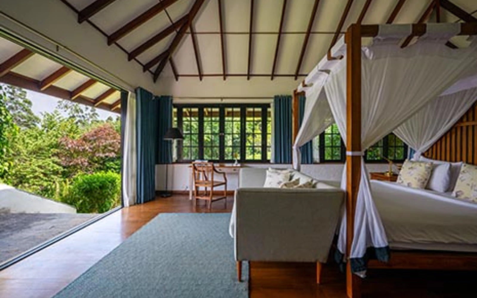 Dickoya Suite