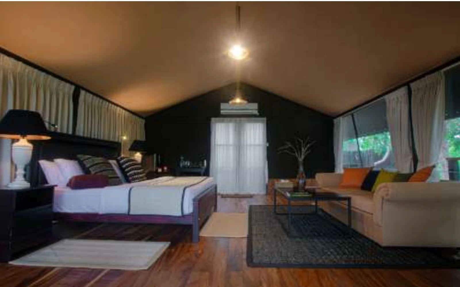Lake Suite